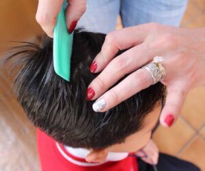 piojos-estigma-social La pediculosis como estigma social: ilustración crítica