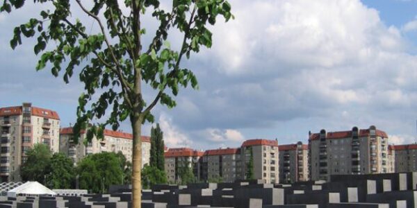 Memoria holocausto Fotografía del Monumento a los judíos de Europa asesinados, también conocido como Holocaust-Mahnmal o Monumento del holocausto