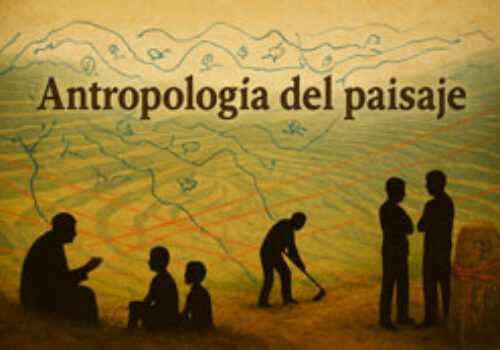antropología-del-paisaje Alt-text: Collage digital en formato horizontal que muestra unas terrazas agrícolas en tonos ocres y verdes. Sobre el paisaje aparecen líneas azules inspiradas en mapas indígenas y varios hilos rojos cruzados que simbolizan tensiones territoriales. En primer plano se ven siluetas negras: una persona mayor contando historias a dos niños, otra trabajando la tierra y dos figuras enfrentadas. A la derecha hay una piedra marcada con símbolos y atada con cintas rojas. En la parte superior se lee el título “Antropología del paisaje”. La imagen tiene textura de papel envejecido.